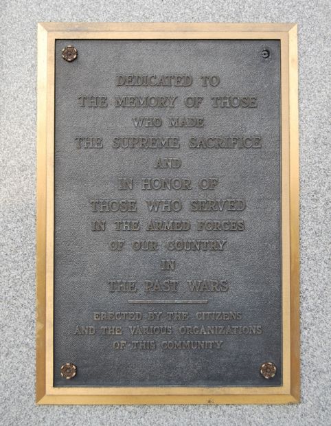 LOUISVILLE SUPREME SACRIFICE WAR MEMORIAL PLAQUE