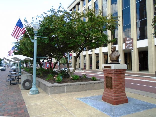 MAYOR STANLEY A. CMICH MEMORIAL