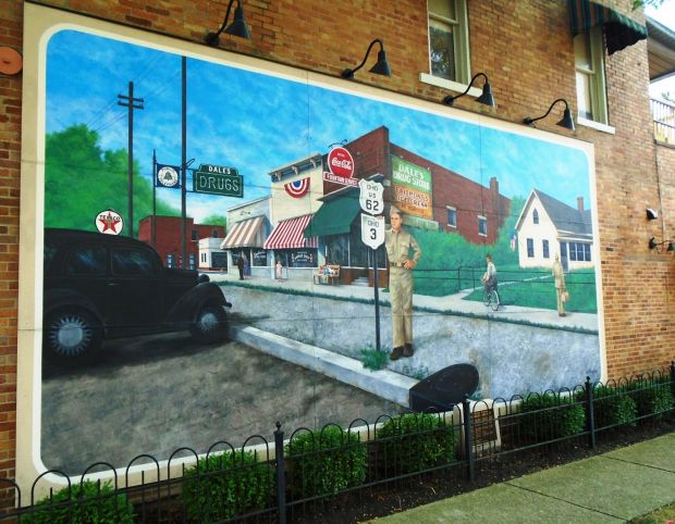 COMING HOME 1942 TOWN CENTER MURAL MEMORIAL