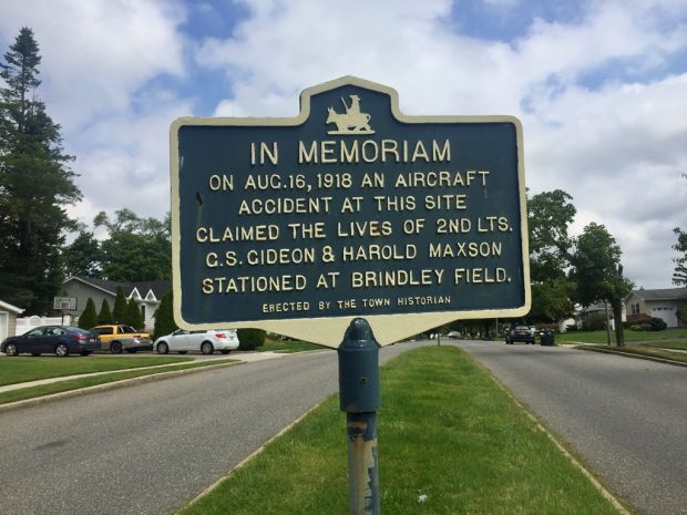 IN MEMORIAM AIRCRAFT ACCIDENT MEMORIAL MARKER