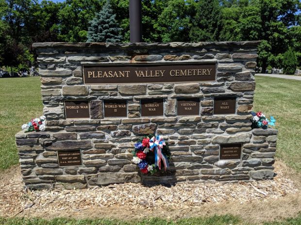 PLEASANT VALLEY CEMETERY WAR MEMORIAL