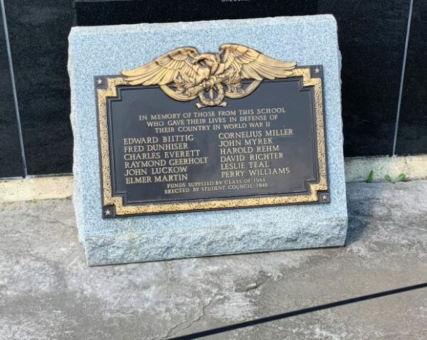 SAND LAKE VETERANS MEMORIAL PARK HONOR ROLL MEMORIAL PLAQUE