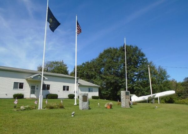 AMERICAN LEGION POST 452 WAR MEMORIAL