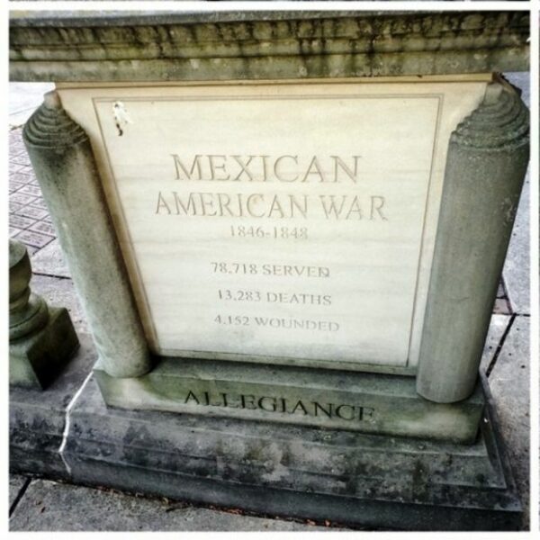 ELYRIA WAR MEMORIAL STONE D