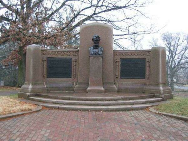 LINCOLN’S GETTYSBURG ADDRESS MEMORIAL