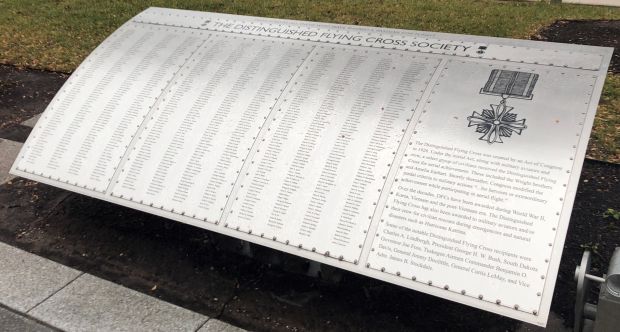 THE DISTINGUISHED FLYING CROSS SOCIETY WAR MEMORIAL PLAQUE