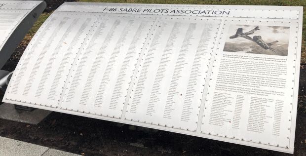F-86 SABRE PILOTS ASSOCIATION WAR MEMORIAL PLAQUE