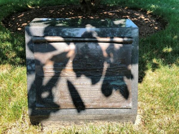 USS FRANK E. EVANS DD 754 WAR MEMORIAL