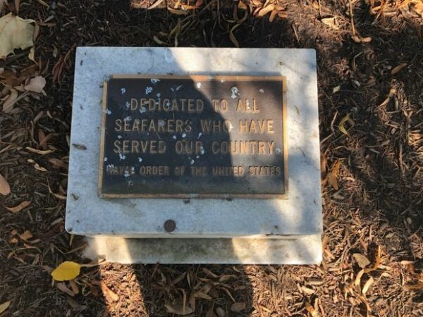 SEAFARES MEMORIAL PLAQUE