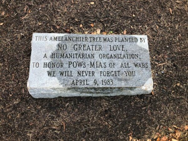 NO GREATER LOVE POW-MIAS MEMORIAL TREE STONE