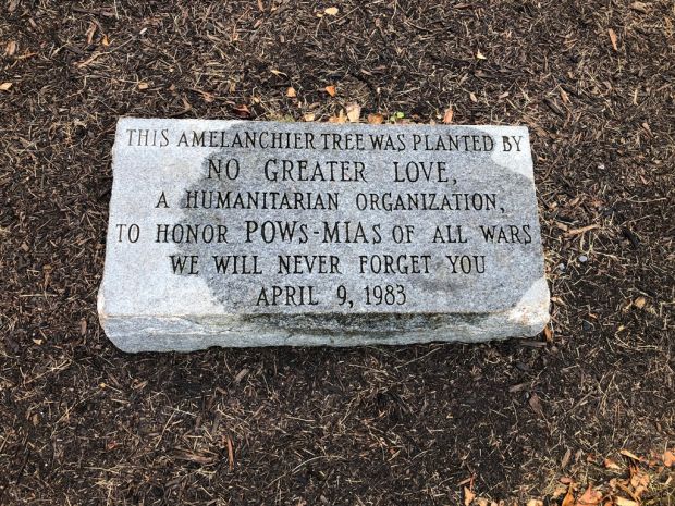 NO GREATER LOVE POW-MIAS MEMORIAL TREE STONE