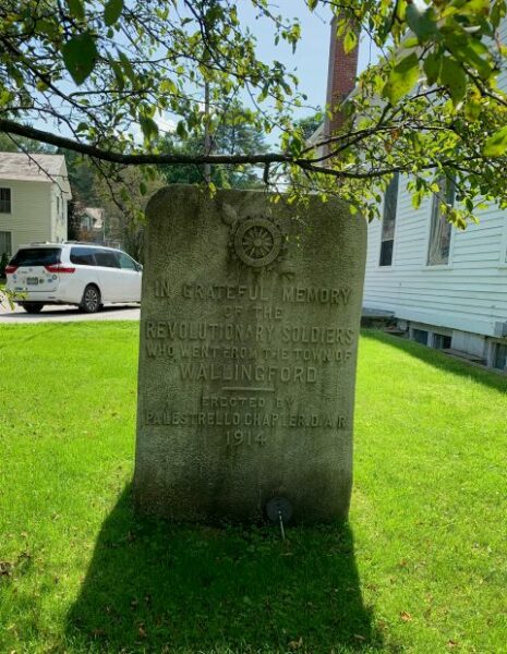 WALLINGFORD REVOLUTIONARY SOLDIERS WAR MEMORIAL