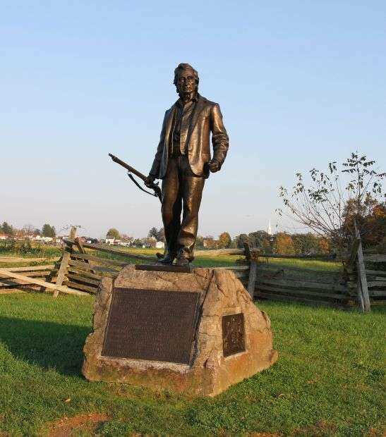 JOHN BURNS WAR MEMORIAL