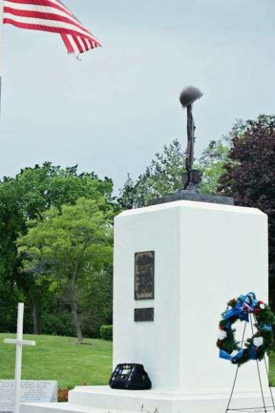 MENOMONEE FALLS WORLD WAR II MEMORIAL