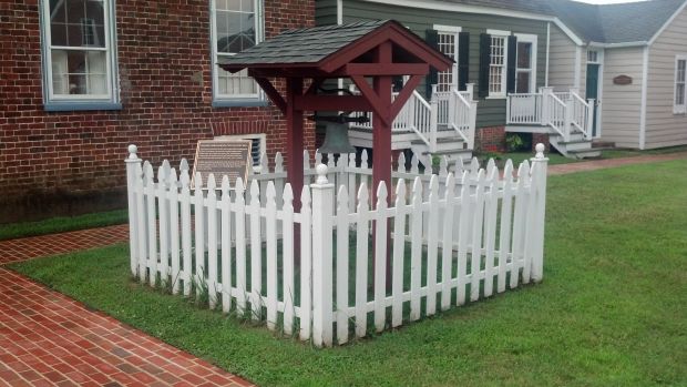 HISTORIC NORTHAMPTON COUNTY COURT BELL MEMORIAL