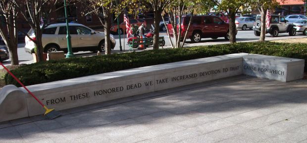 HAMILTON COUNTY (INDIANA) WAR VETERANS MEMORIAL BENCH A