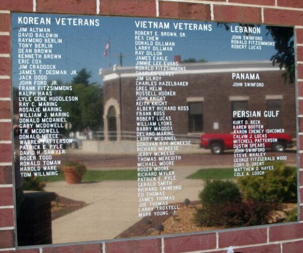 SIDELL VETERANS WAR MEMORIAL PLAQUE E