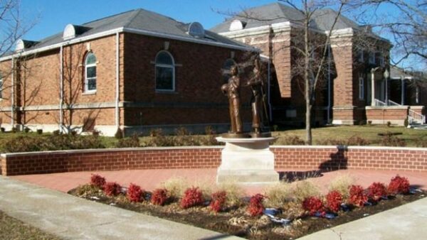 MOUNT VERNON WOMEN VETERANS MEMORIAL