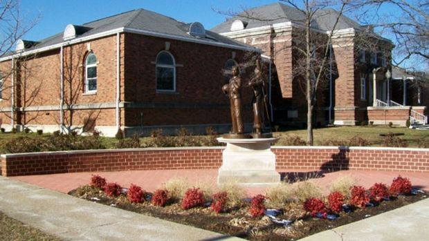 MOUNT VERNON WOMEN VETERANS MEMORIAL