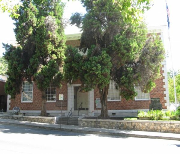 TUOLUMNE COUNTY VETERANS MEMORIAL BUILDING