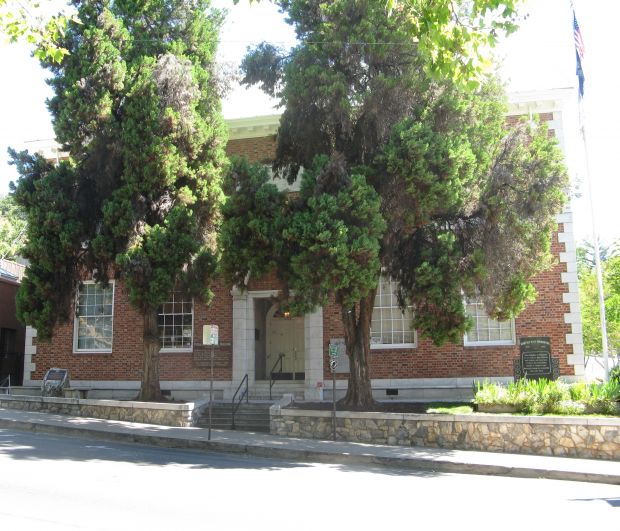 TUOLUMNE COUNTY VETERANS MEMORIAL BUILDING