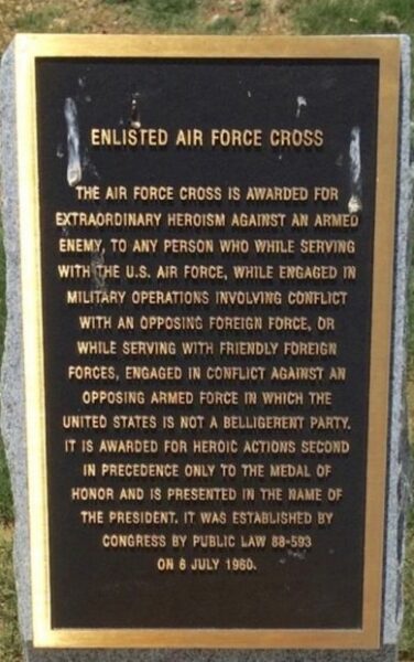 ENLISTED AIR FORCE CROSS MEMORIAL PLAQUE