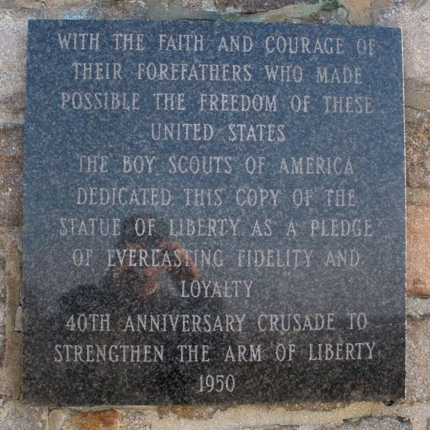 RICHMOND REPLICA OF THE STATUE OF LIBERTY MEMORIAL PLAQUE