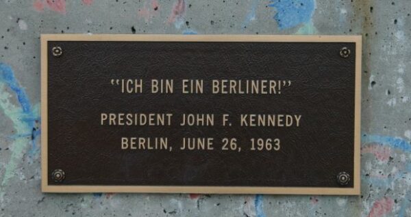 SPARTANBURG BERLIN WALL MEMORIAL PLAQUE B