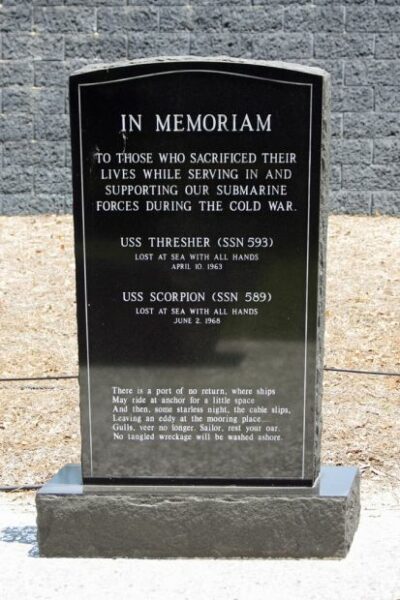 IN MEMORIAM USS THRESHER AND USS SCORPION MEMORIAL