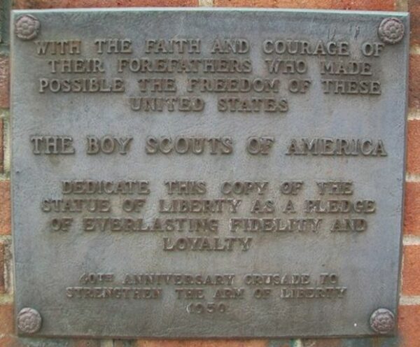 LIBERTY REPLICA OF THE STATUE OF LIBERTY MEMORIAL PLAQUE