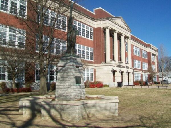 PARSONS REPLICA OF THE STATUE OF LIBERTY MEMORIAL
