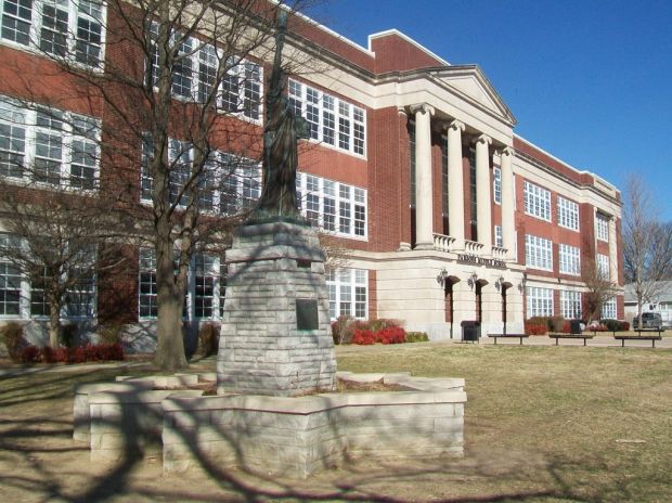 PARSONS REPLICA OF THE STATUE OF LIBERTY MEMORIAL