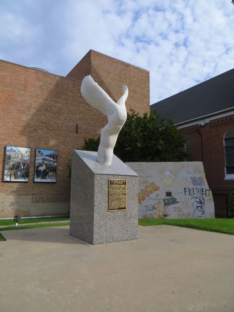 THE WINGS OF PEACE AND FREEDOM MEMORIAL
