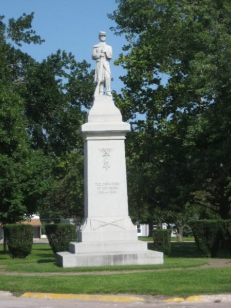 WAYNE COUNTY SOLDIERS OF THREE WARS MEMORIAL