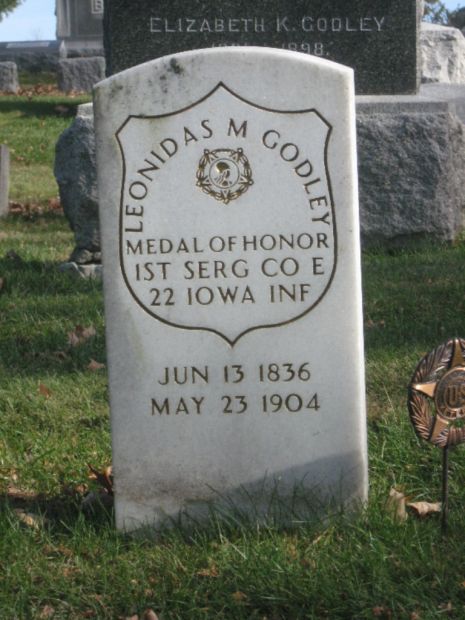 LEONIDAS M GODLEY MEDAL OF HONOR MEMORIAL GRAVESTONE