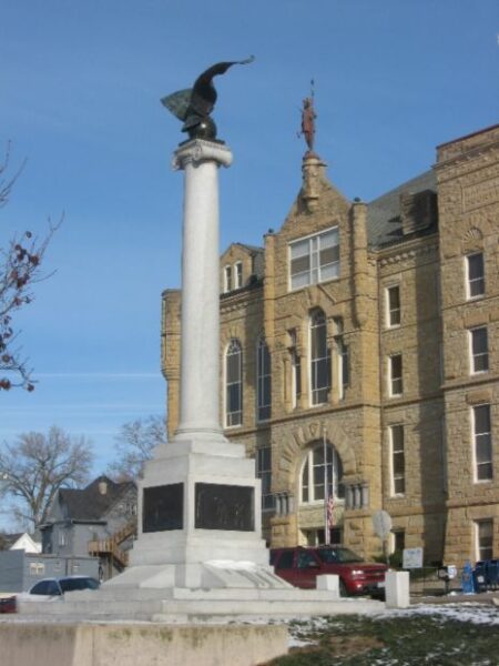 WAPELLO COUNTY CIVIL WAR MEMORIAL