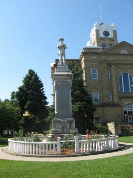 ALBIA CIVIL WAR MEMORIAL