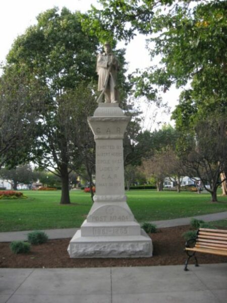 ALBERT HOBBS CIRCLE NO 57 CIVIL WAR MEMORIAL