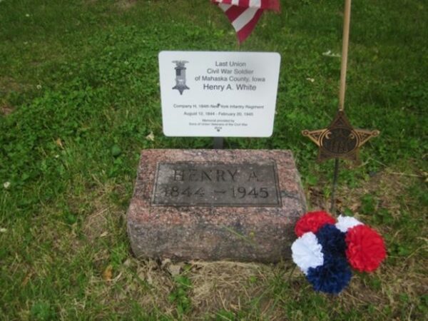 LAST LIVING CIVIL WAR SOLDIER OF MAHASKA COUNTY MEMORIAL STONE AND PLAQUE
