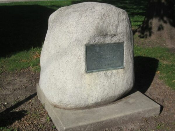 33RD REGT. IOWA VOL. INFANTRY WAR MEMORIAL