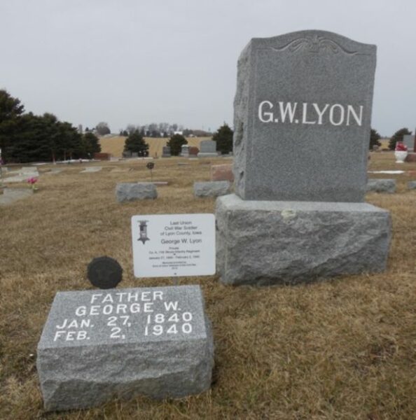 LAST LIVING CIVIL WAR SOLDIER OF LYON COUNTY MEMORIAL STONE