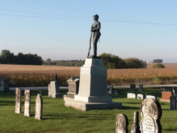 DUNHAM GROVE CEMETERY CIVIL WAR MEMORIAL
