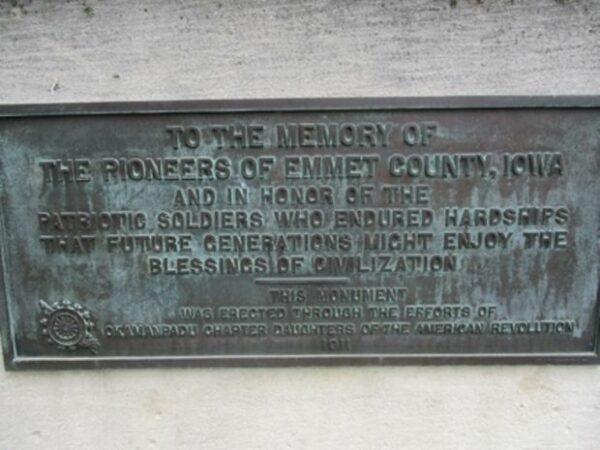 FORT DEFIANCE MEMORIAL PLAQUE B