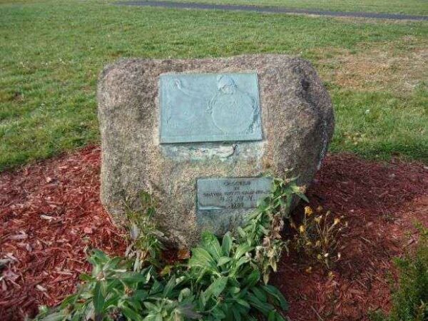 WAYNE COUNTY SPANISH-AMERICAN WAR MEMORIAL