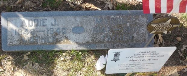 LAST LIVING CIVIL WAR SOLDIER OF CRAWFORD COUNTY MEMORIAL STONE AND PLAQUE
