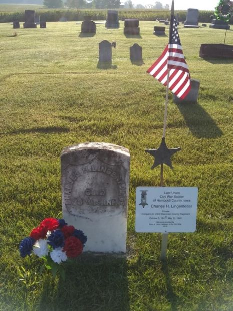 LAST LIVING CIVIL WAR SOLDIER OF HUMBOLDT COUNTY MEMORIAL STONE AND PLAQUE