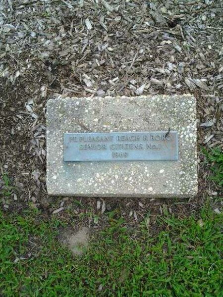 SENIOR CITIZENS NO. 1 MEMORIAL TREE PLAQUE