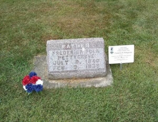 LAST LIVING CIVIL WAR SOLDIER OF CLAY COUNTY MEMORIAL STONE AND PLAQUE
