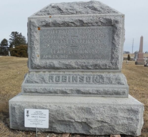 LAST LIVING CIVIL WAR SOLDIER OF DICKINSON COUNTY MEMORIAL STONE