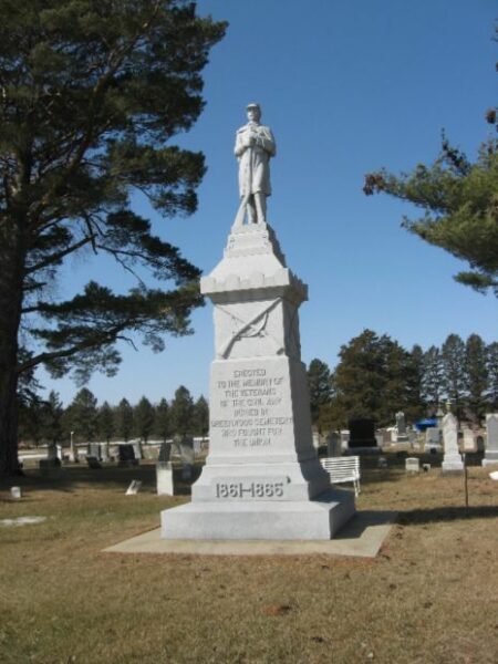 GREENWOOD CEMETERY VETERANS OF THE CIVIL WAR MEMORIAL